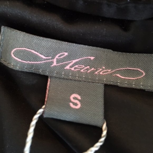 GREAT GIFT!!!! Faux Fur Cropped Jacket NWT - Picture 8 of 8